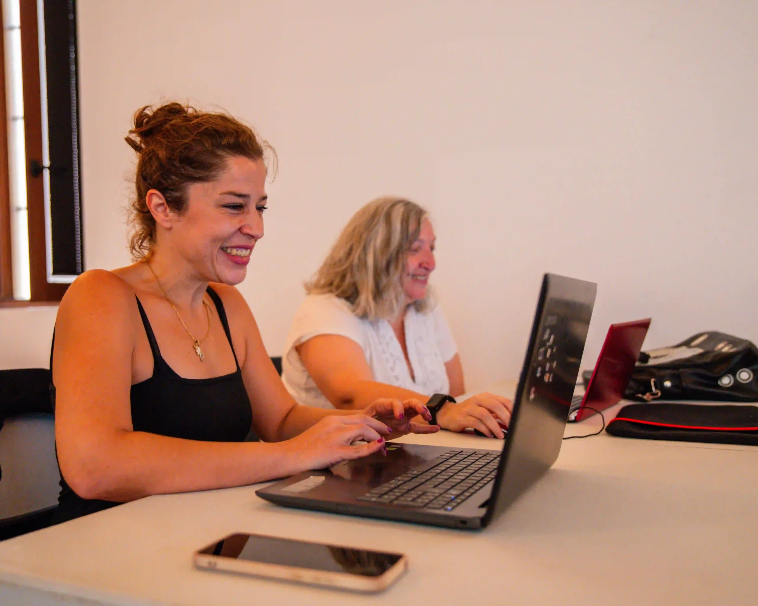 Participantes en el curso de IA de Maedcore