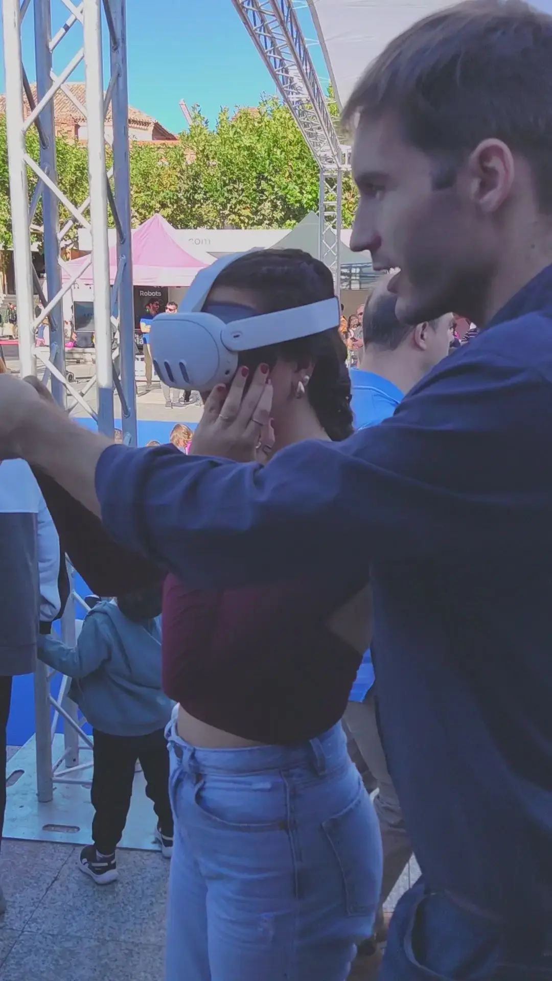 Stand de Maedcore en Alcalá Mobile 2024 con demos de realidad virtual y aumentada